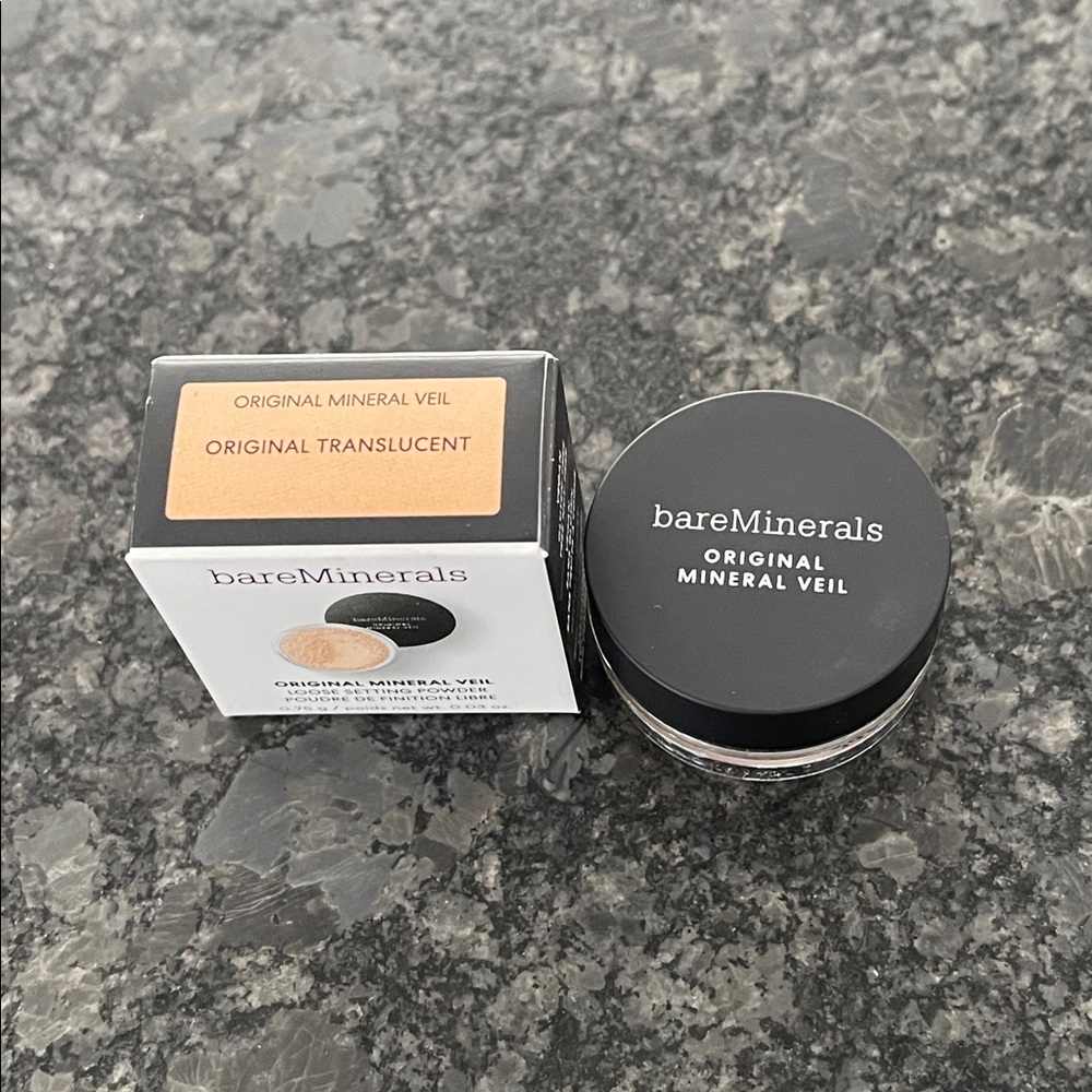 Bare Minerals Original Mineral Veil Loose Setting Powder in Original Translucent - Picture 8 of 9